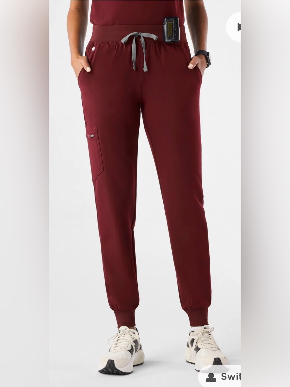 FIGS Zamora 29” Jogger Scrub Pants size Medium Burgundy $52 MSRP